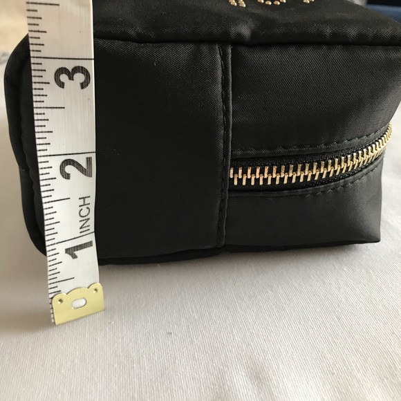 Victoria’s Secret Makeup Bag / Cosmetic Pouch NWT - Picture 6 of 8